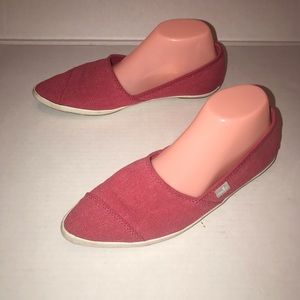 Sanuk Kat’s Moow Red Pointed Toe Canvas Flats Sz 8